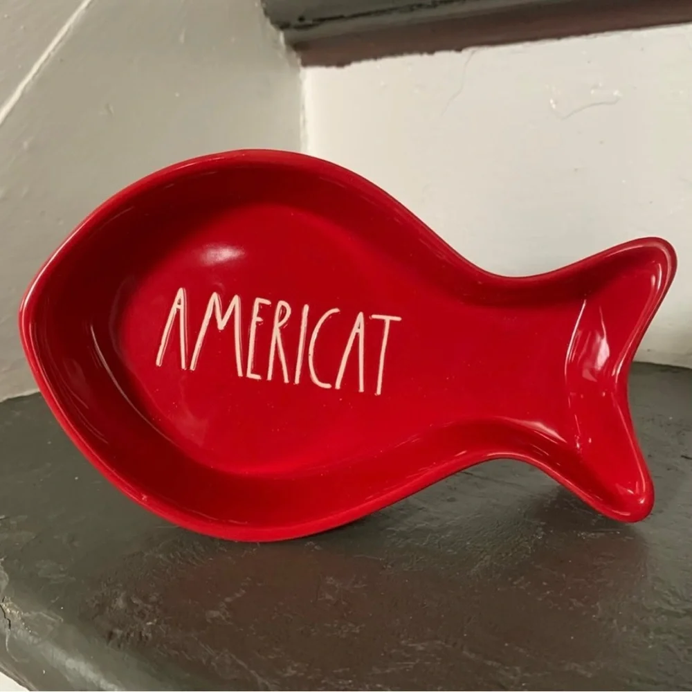 Rae Dunn AMERICAT Dish